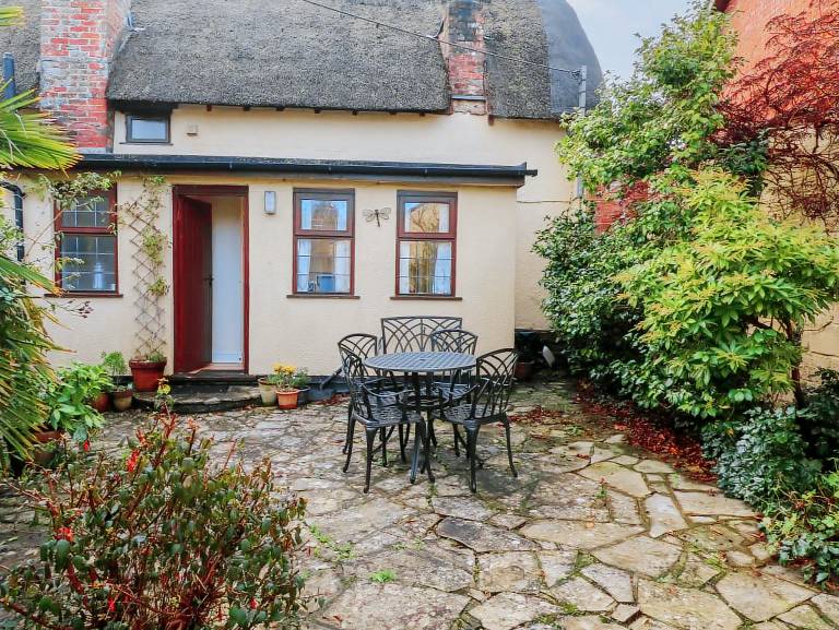 Fully equipped cottage with garden | Beach view | Pets allowed — photo 2