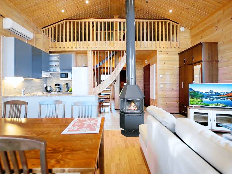 House with patio | Nature view | Pets allowed — photo 5
