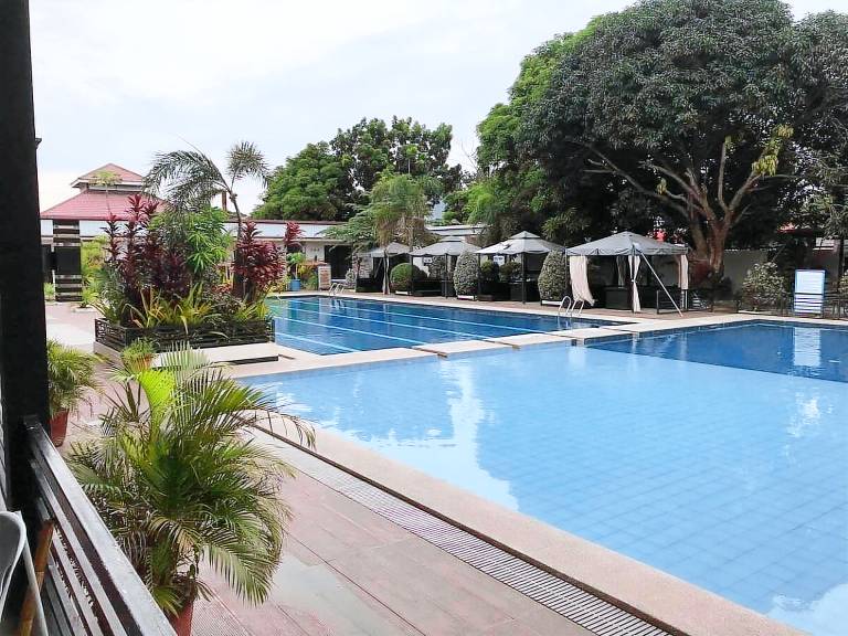 House with jacuzzi, pool & garden | Suitable for remote work | Dogs allowed — photo 5