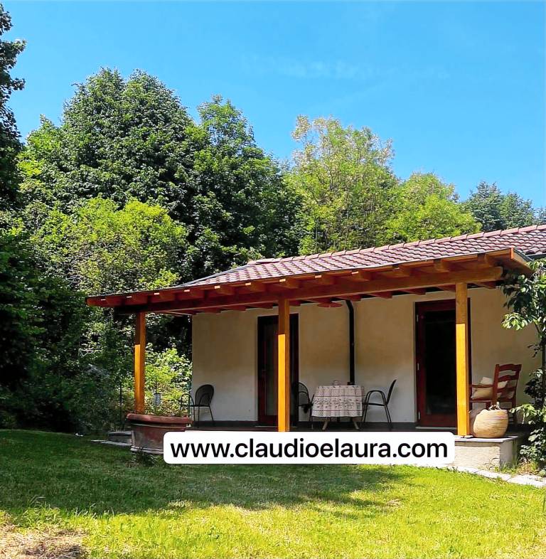 House with yard & patio | Nature view — photo 4