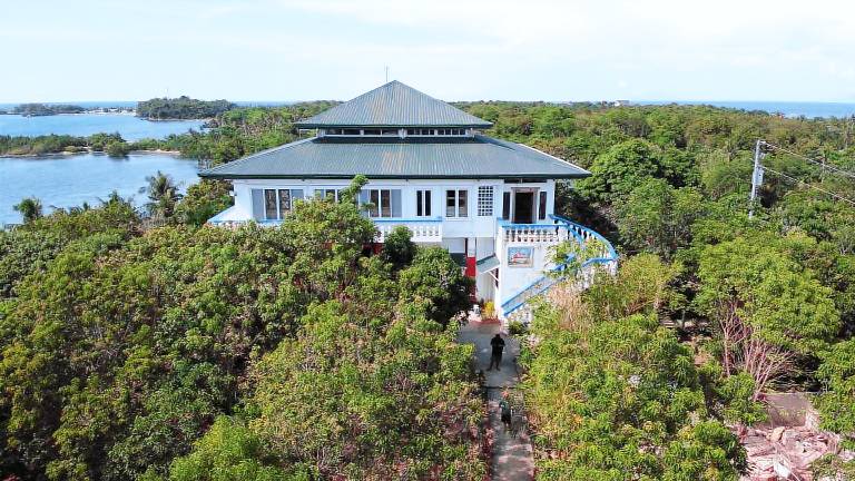 Zhang Resort and Dive Center OPC in Daanbantayan