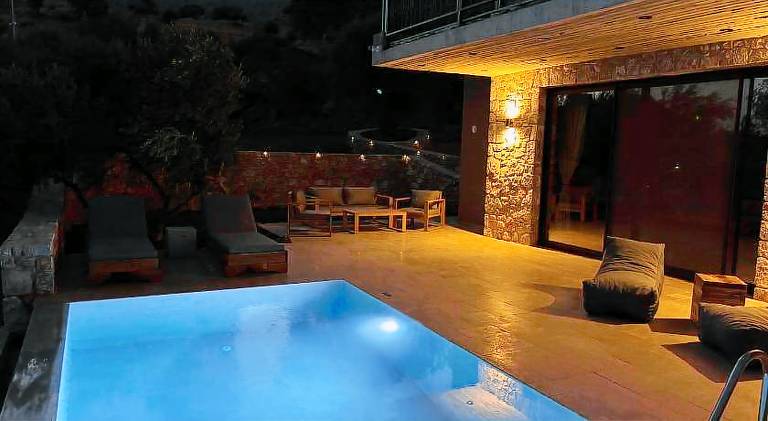Petres Luxury Villas with heated private pool — photo 5