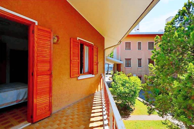 Rental apartment with pool, garden & patio — photo 5