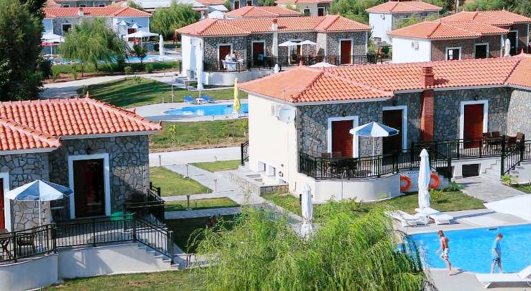 Nice holiday apartment with private pool, terrace & barbeque | Pet-friendly in Lesvos