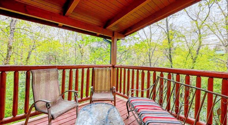 House with jacuzzi — photo 4