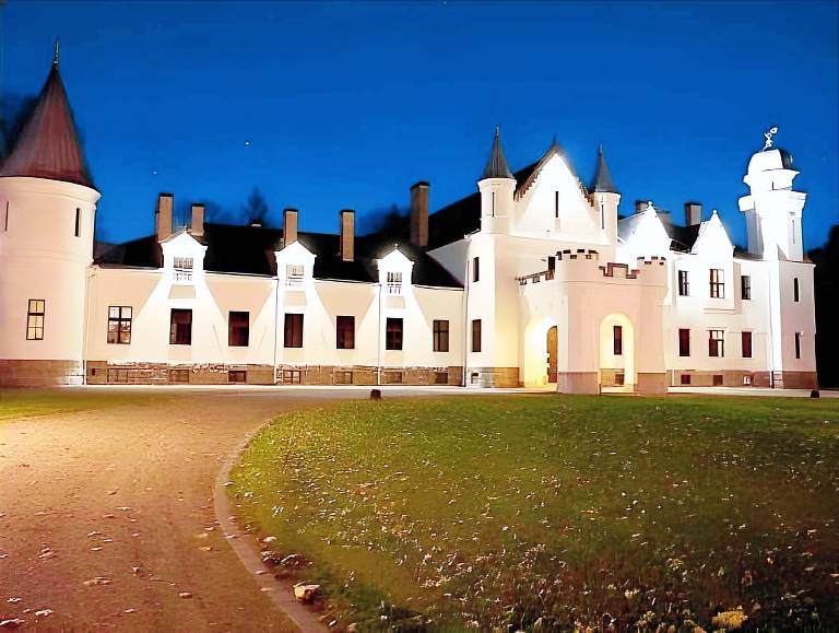 Alatskivi Castle in Tartu