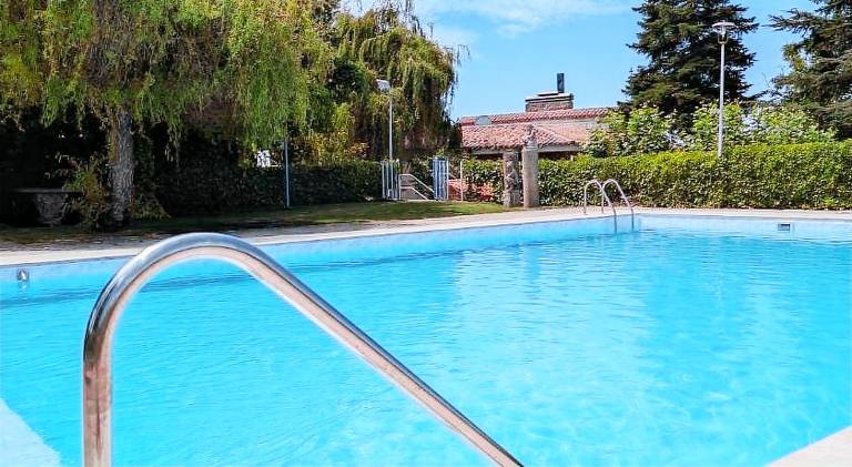 Fully equipped house with barbeque, private pool & yard | Perfect for remote work | Pets allowed — photo 5