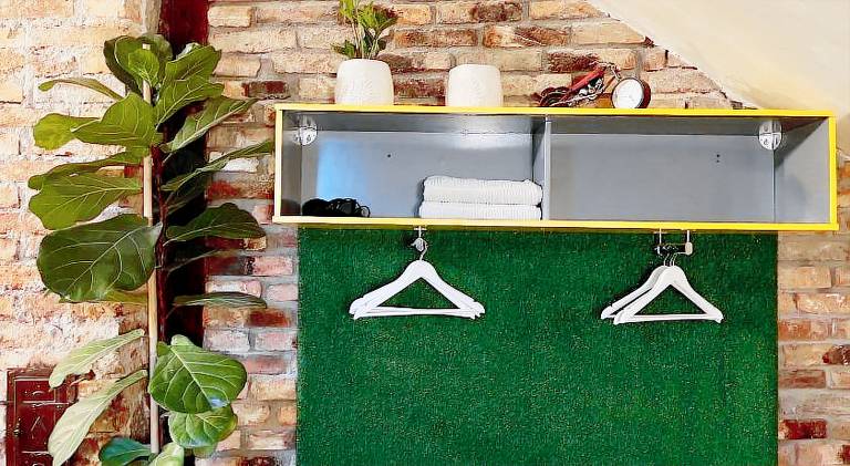 Holiday apartment with yard & patio — photo 5