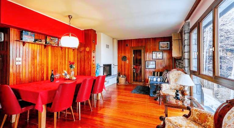 Villa with 5 rooms for 9 persons — photo 2