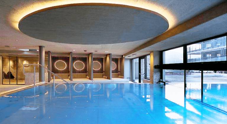 Chalet with sauna & pool | Pets are welcome — photo 3