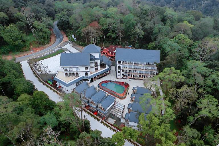 CherryLoft Luxury Resort