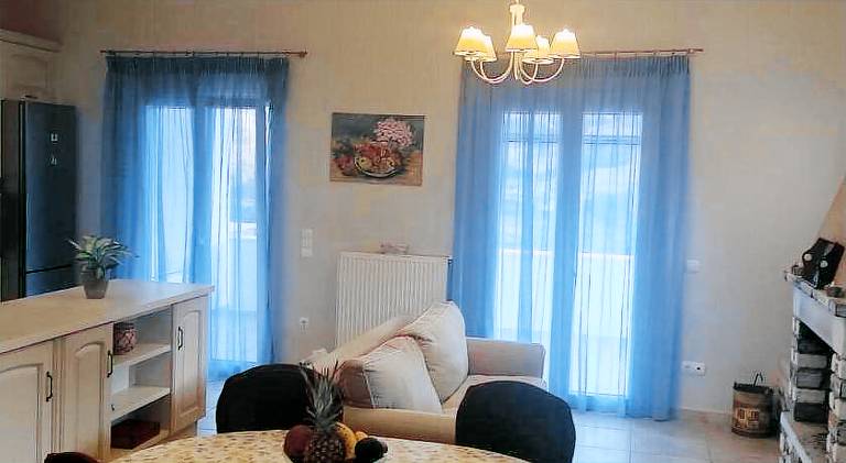 Lovely house with yard & patio | Perfect for remote work | Pets are welcome — photo 2