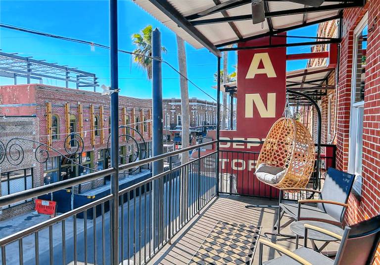 Apartment with 1 room for 4 persons in Tampa, FL