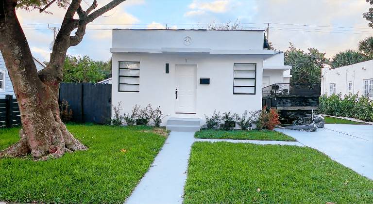 Holiday apartment with 2 rooms for 14 persons — photo 2