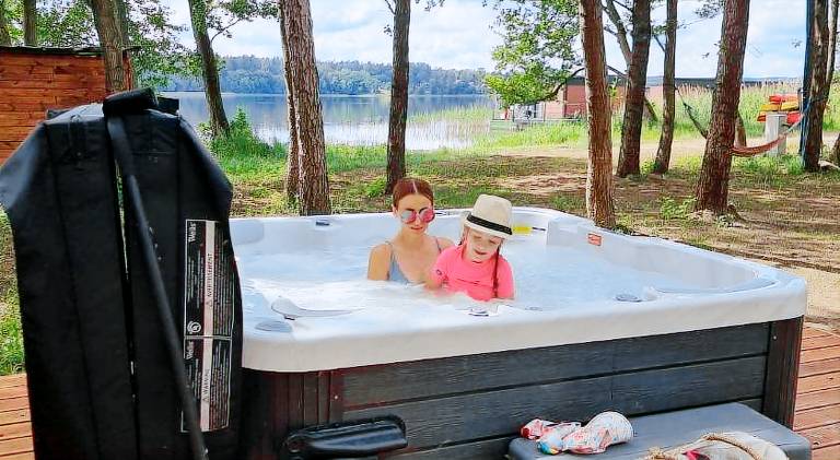 Rental apartment with terrace, garden & hot tub — photo 5