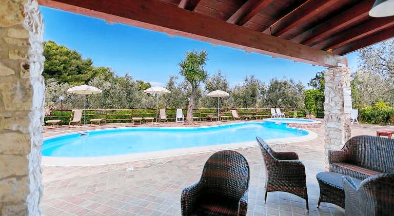 Lovely apartment with yard & pool | Dogs allowed — photo 3