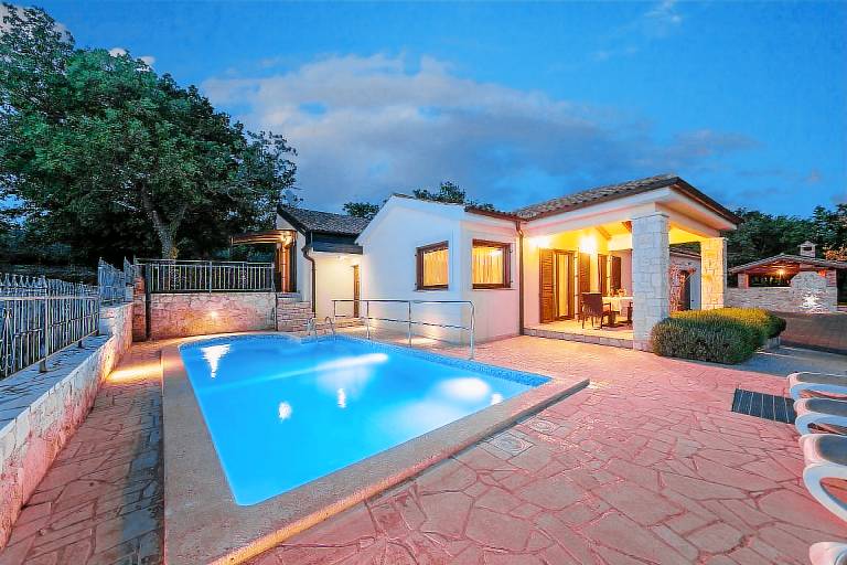 Villa Bellavista Poletti mit Pool und Meerblick