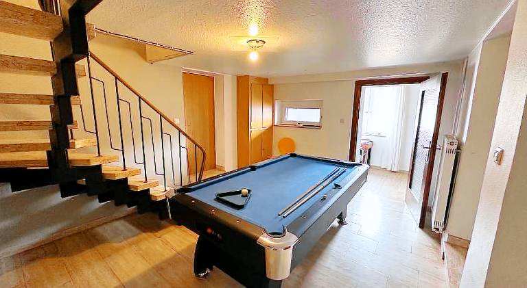 Villa with 5 rooms for 12 persons — photo 4