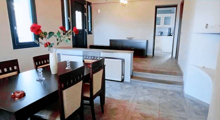 Holiday apartment with terrace — photo 4