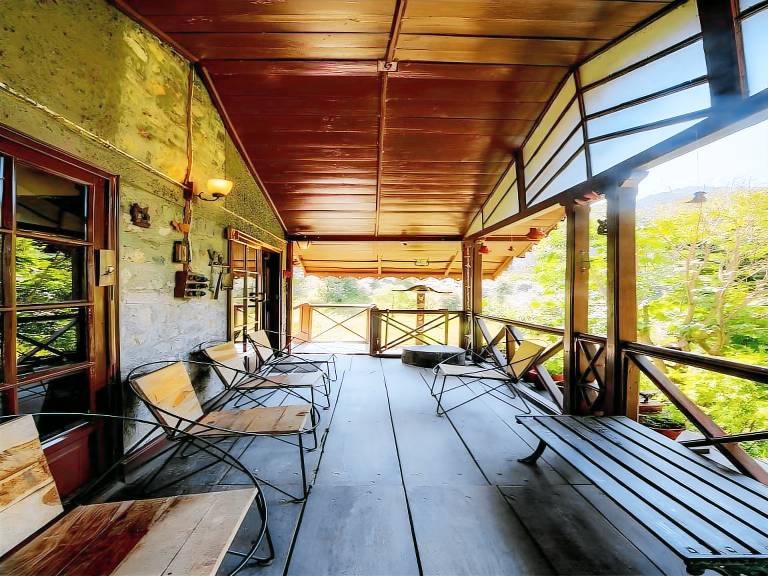 Lodge with BBQ & garden — photo 3