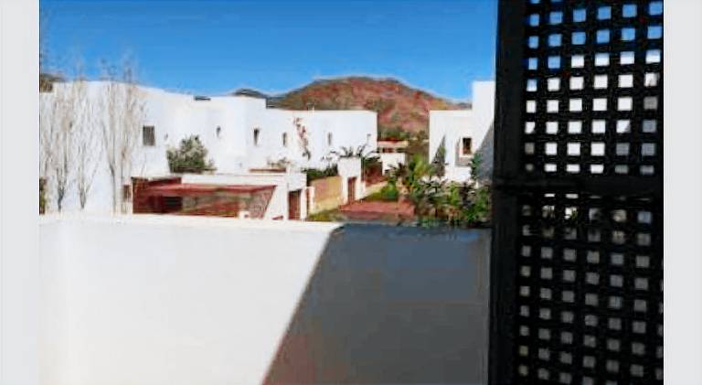 House with pool | Pets allowed — photo 4