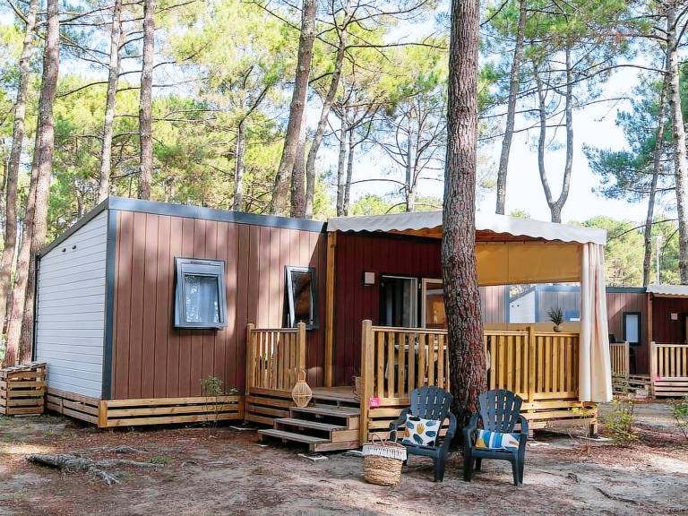 Family-oriented mobile home with heated pool & terrace | Close to the beach | Dogs allowed — photo 4