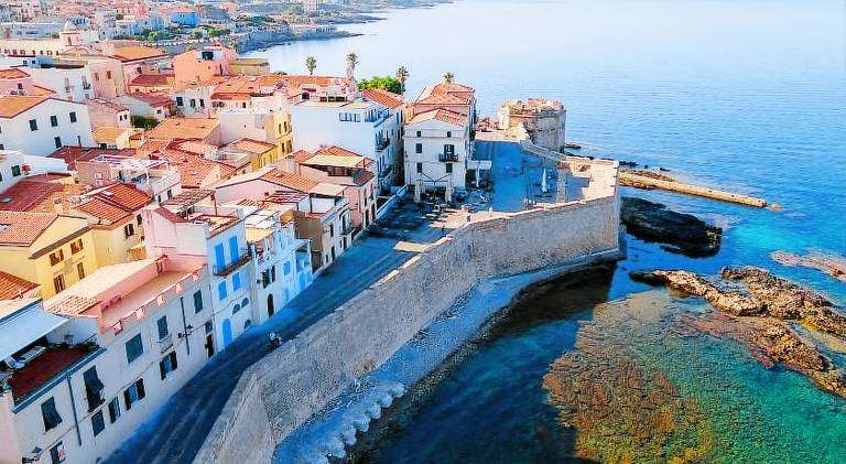 Apartment with 2 rooms for 5 persons in Alghero