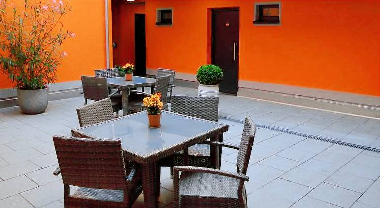 Wonderful serviced apartment with garden & patio | Pet-friendly — photo 4