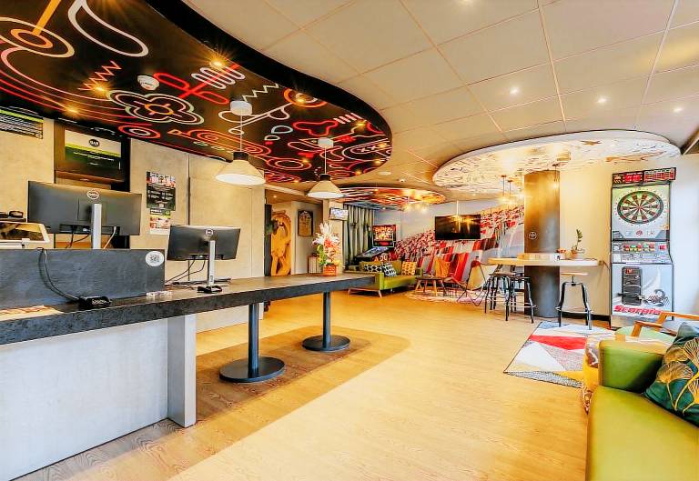 B&B HOTEL Lille Villeneuve d'Ascq Hôtel de Ville — photo 2