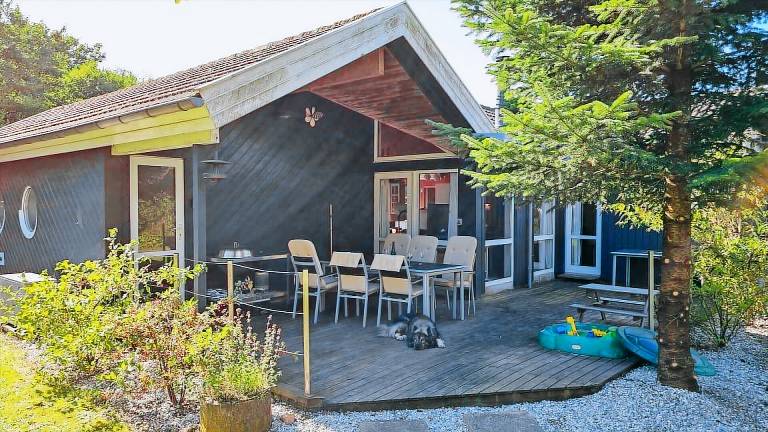 Vacation home with pool, hot tub & sauna — photo 2