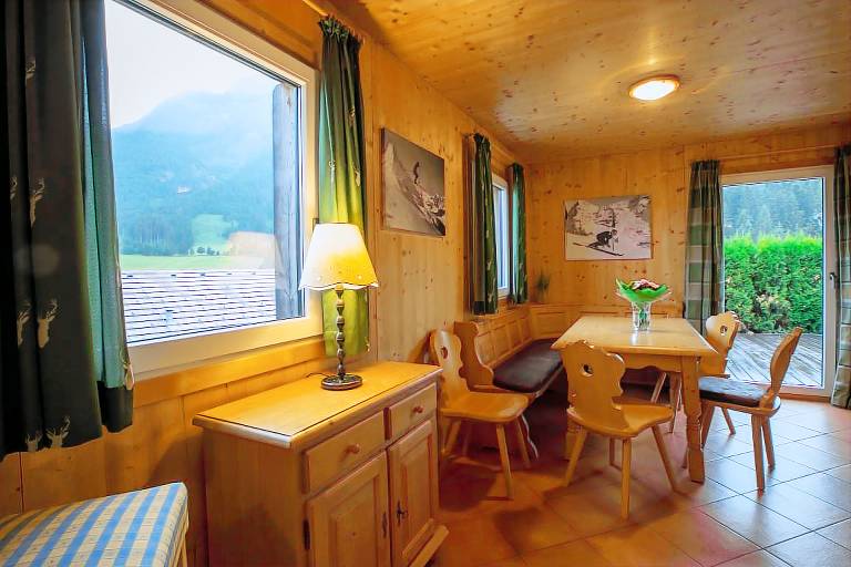 Beautiful chalet with garden, sauna & patio | Next to the ski | Dogs allowed — photo 2