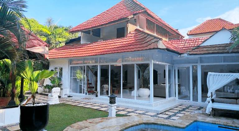 Villa with pool in Kuta