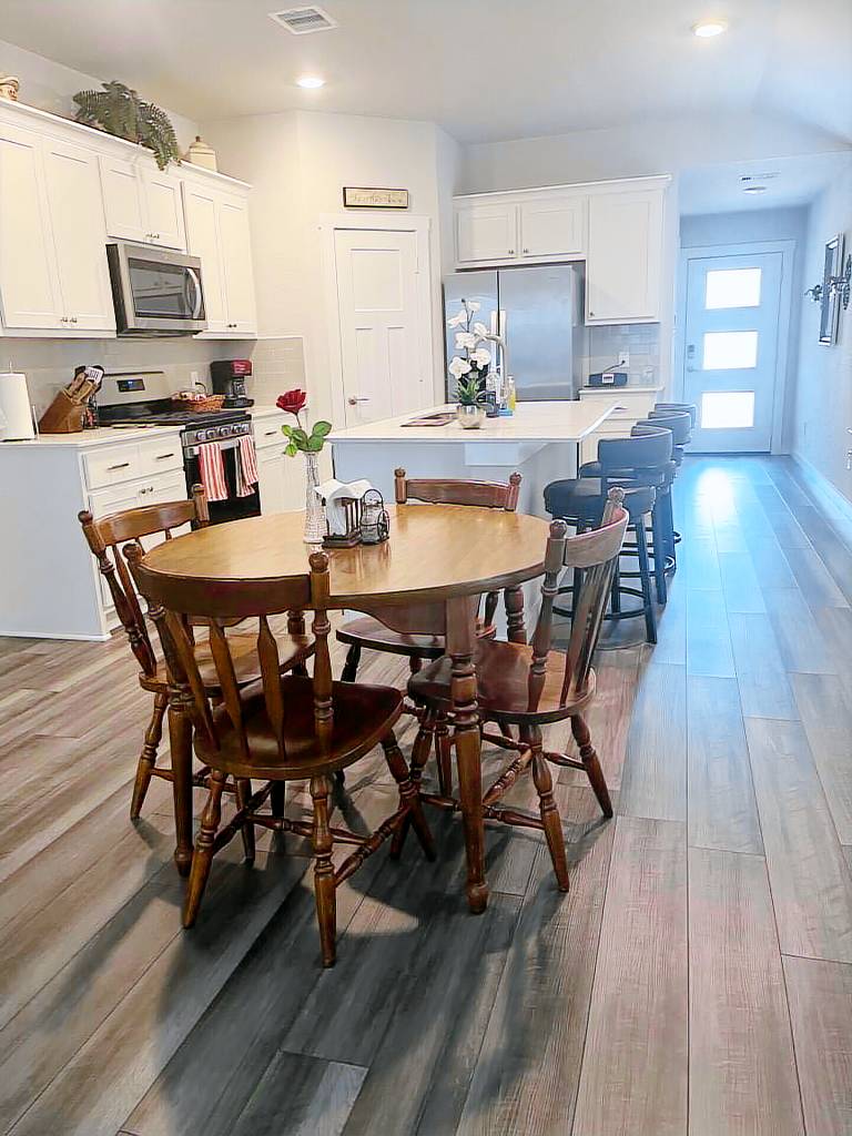 House  Pebble Creek