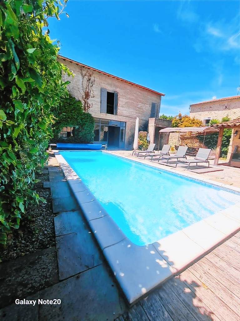 Familienvilla mit privatem Pool in Bourdic