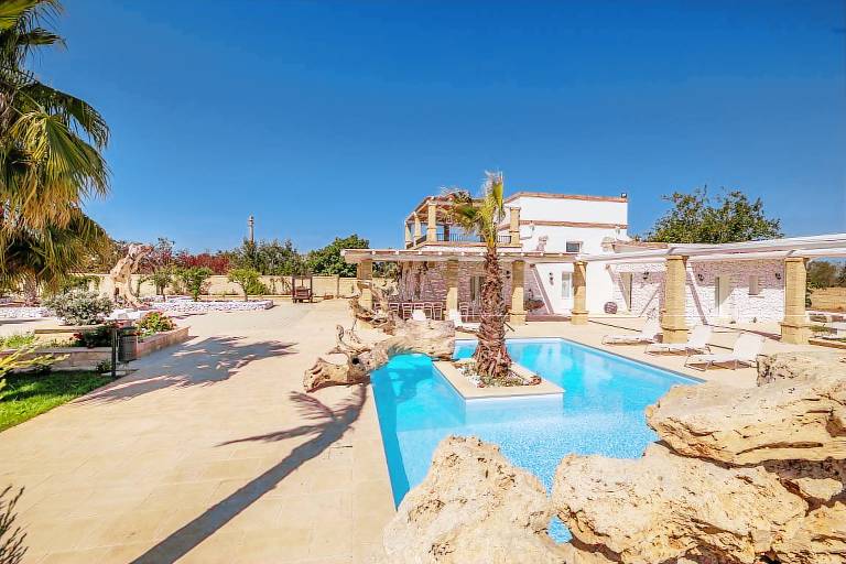 Family-oriented beautiful villa with terrace, private pool & barbeque | Pool view | Pet-friendly — photo 2