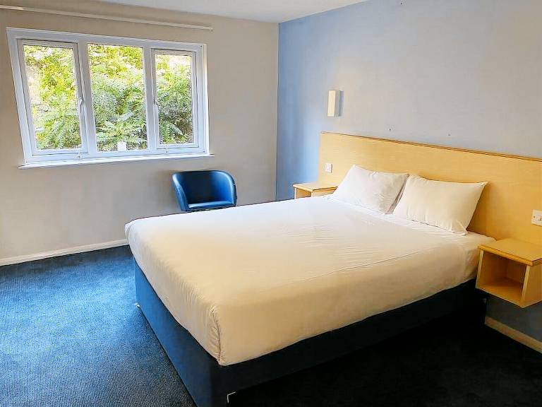 Go2 Dundee Camperdown Hotel free car park — photo 2