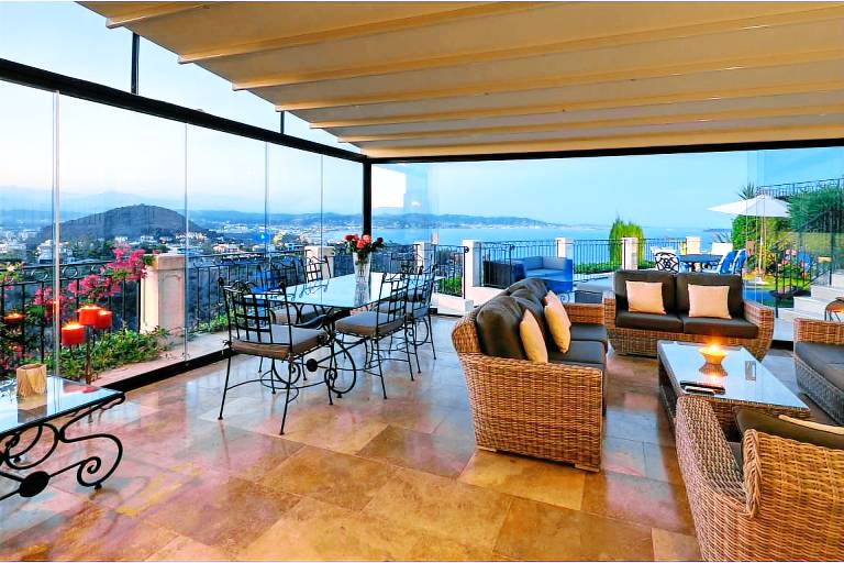 5Bed Villa Sleeps 10- Pool, Garden, Hot Tub, Views — photo 2