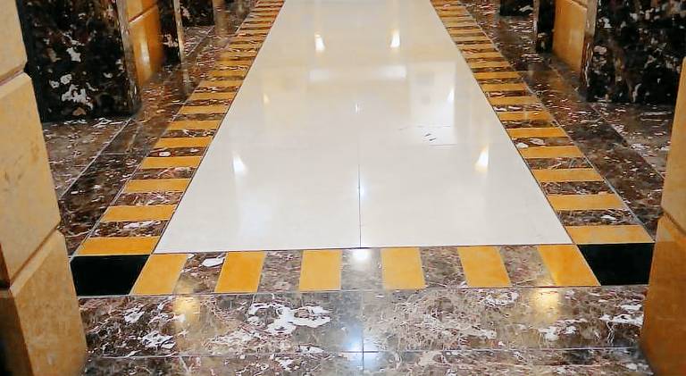 Charming serviced apartment with BBQ, pool & yard | Close to Jalan Alor | Pets allowed — photo 3