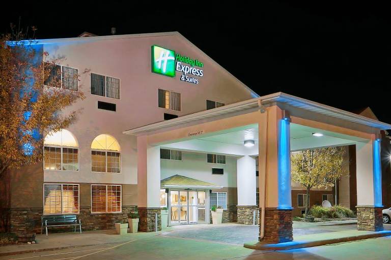 Holiday Inn Express Hotel & Suites Pierre Fort Pierre By IHG