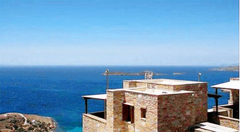 Vacation home with patio & yard in Andros