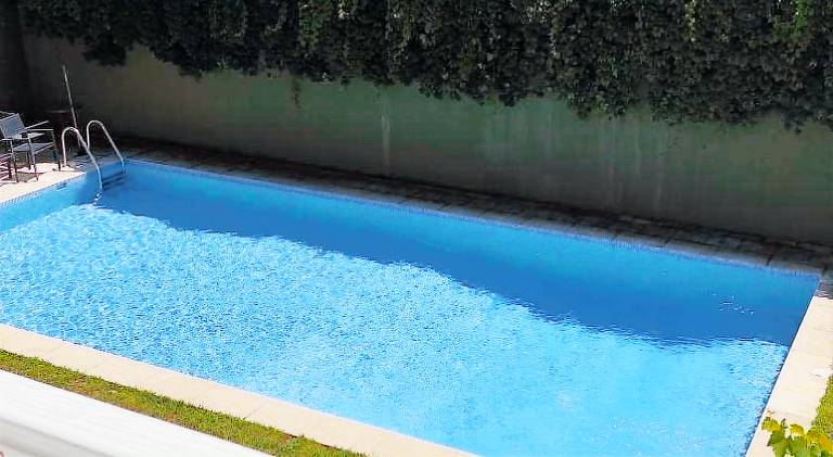 Vacation home with pool — photo 5