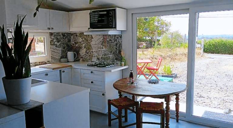 Vacation home with patio & yard | Suitable for remote work | Pets are welcome — photo 3