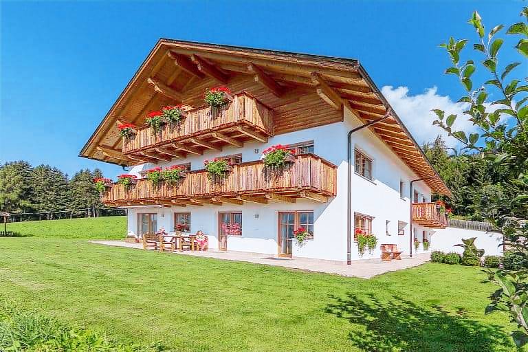 Mahrhof - Agriturismo -Appartamenti: Appartamento "Enzian" — photo 2
