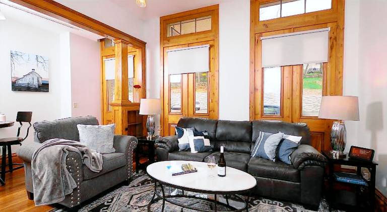 Riverboat Suites — photo 4