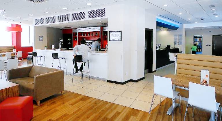 Travelodge Valencia Aeropuerto — photo 5
