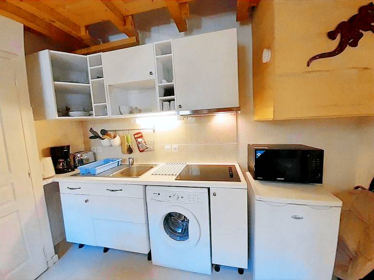 200m from resort center, 3rd floor, tv, 32m², Brides Les Bains — photo 5