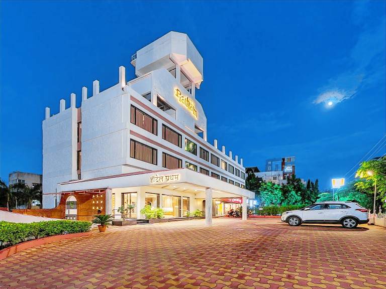 HOTEL PRATHAM