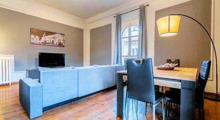 Apartment | Close to Two Towers — photo 2