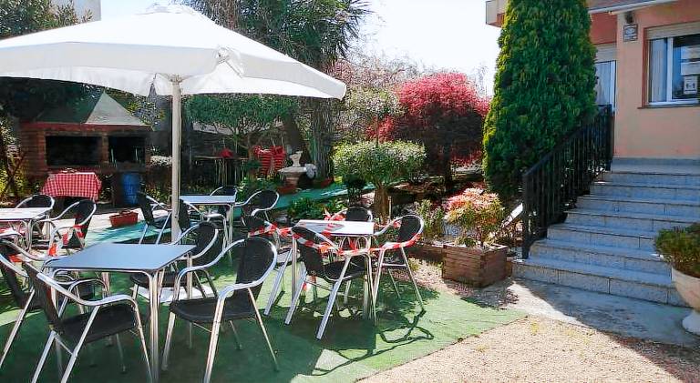 Holiday apartment with garden — photo 4