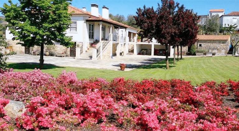 360 m&sup2; Villa
